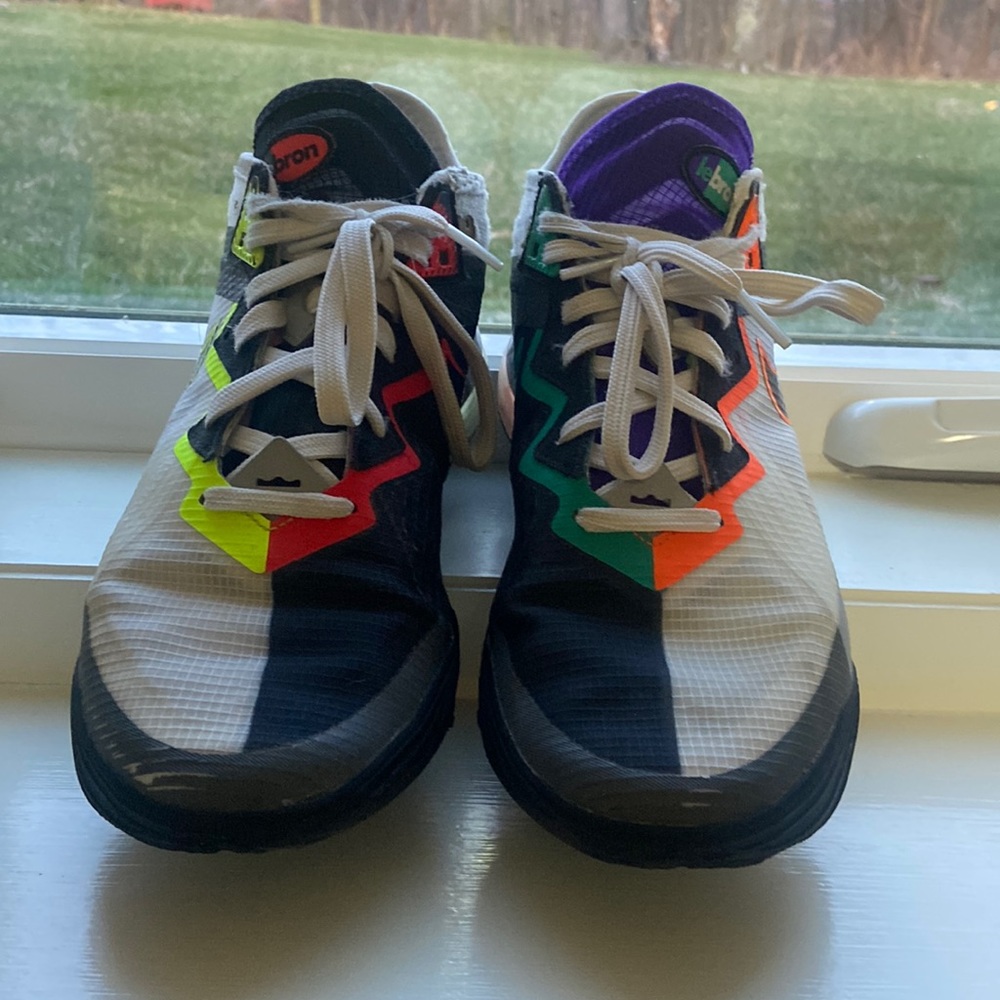 lebron basketball shoes